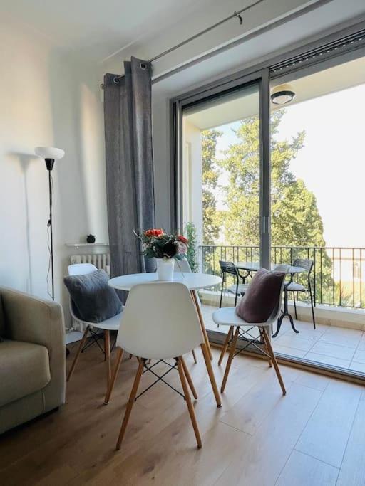 Cosy La Promenade Des *